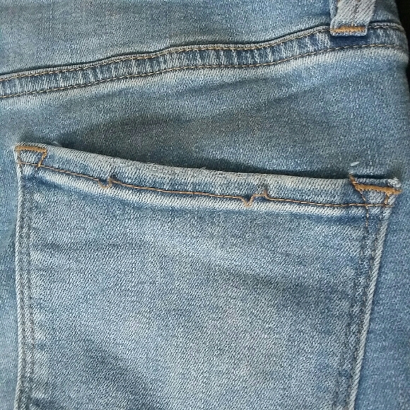 BDG 30W Twig High Rise Jeans Light Wash - Picture 7 of 10